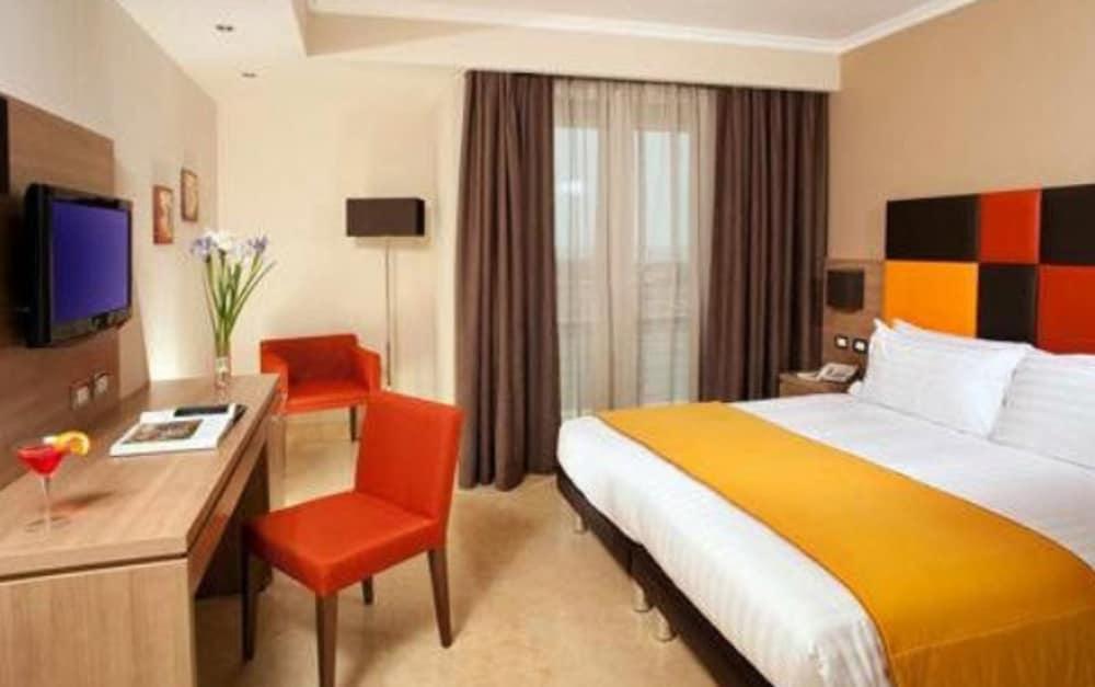 Hotel Tiber Fiumicino Esterno foto