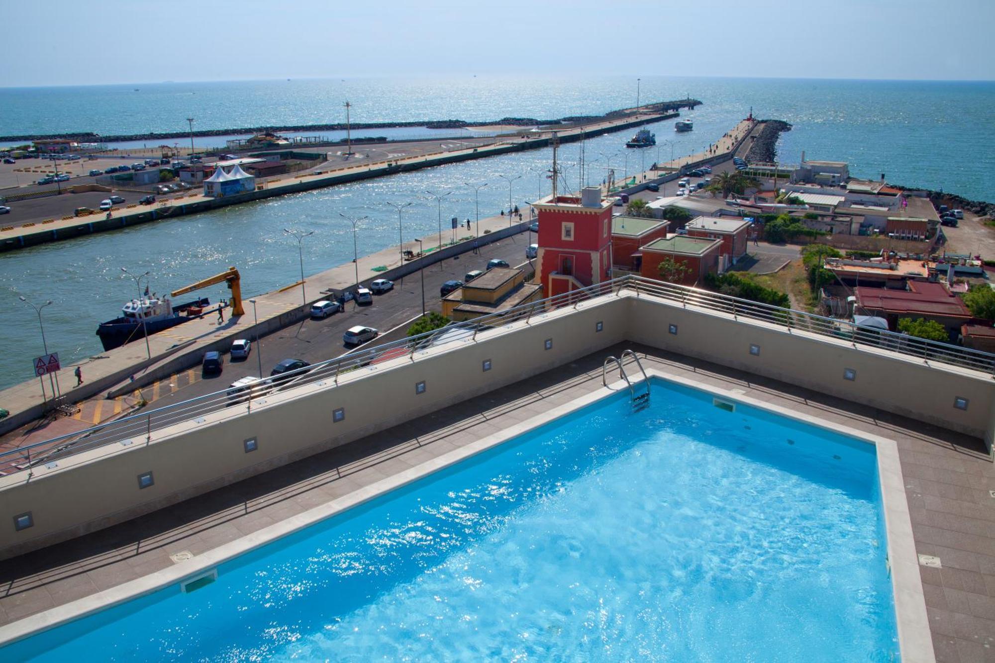 Hotel Tiber Fiumicino Esterno foto