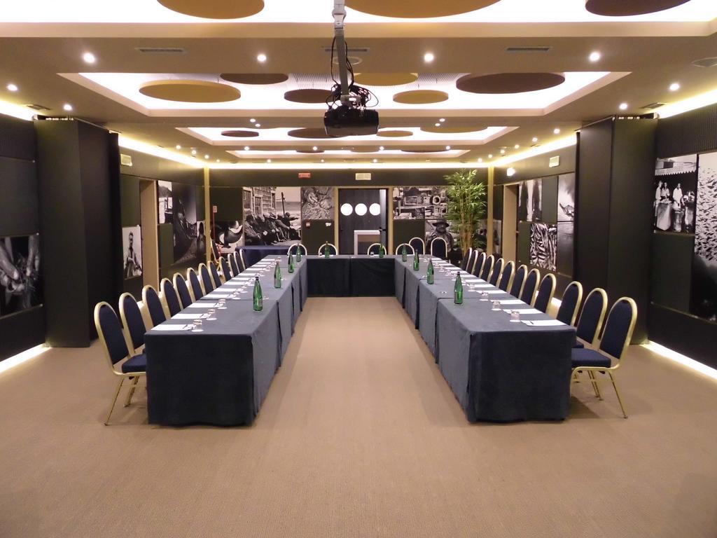 Hotel Tiber Fiumicino Esterno foto