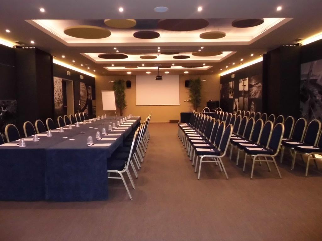 Hotel Tiber Fiumicino Esterno foto