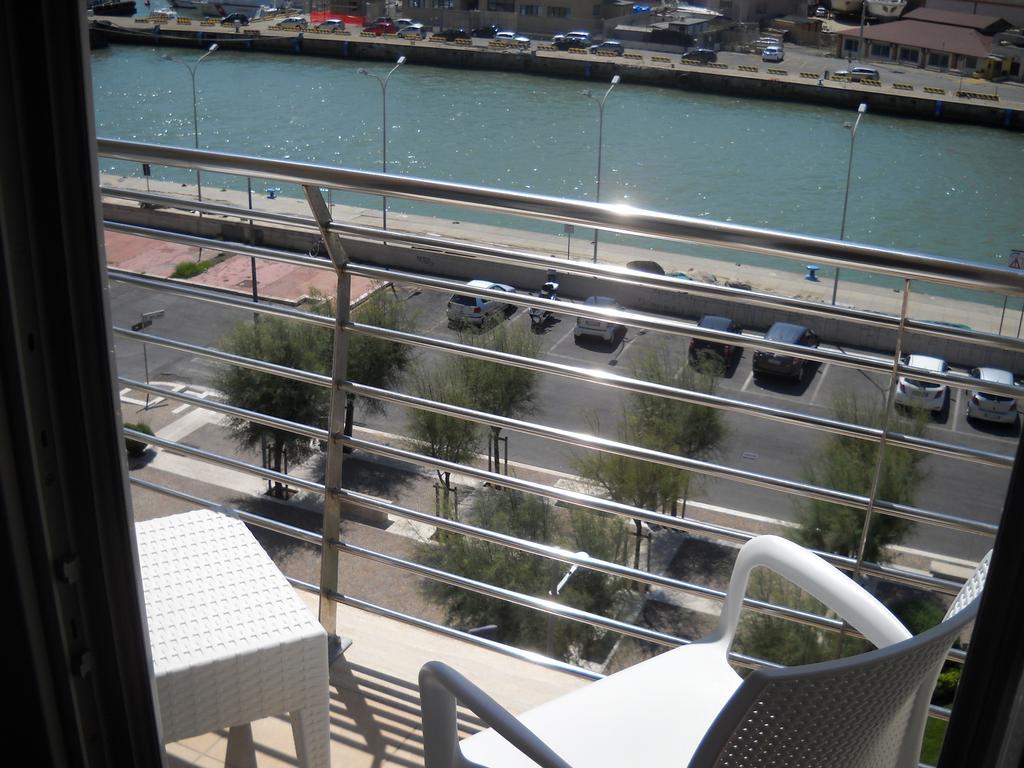 Hotel Tiber Fiumicino Esterno foto